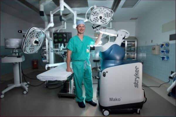 Mako SmartRobotics for Joint Replacement Surgery - MU Health Care