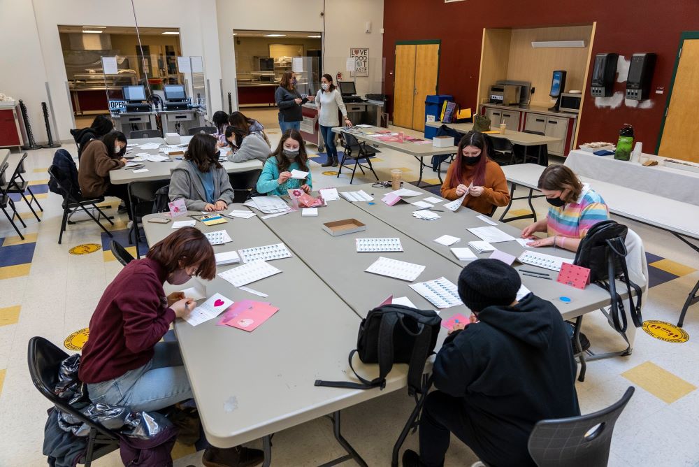 Thornton Academy students send Valentine's Day cards to seniors