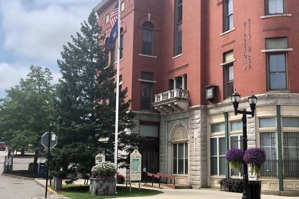 Tree in front of Biddeford City Hall to be replaced